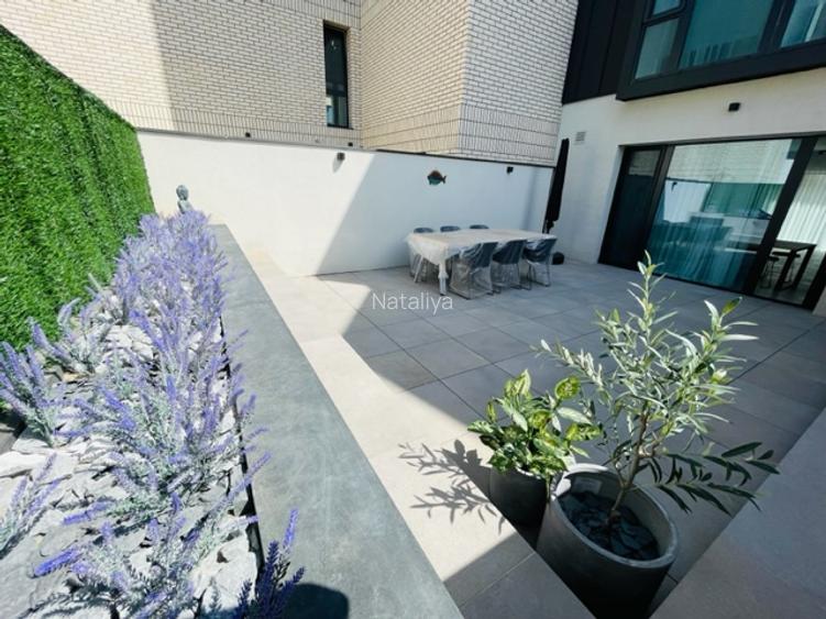 TOWNHOUSE cu 5 dormitori in Ansamblu Securizat  cu Parc si Facilitati Comune - 6