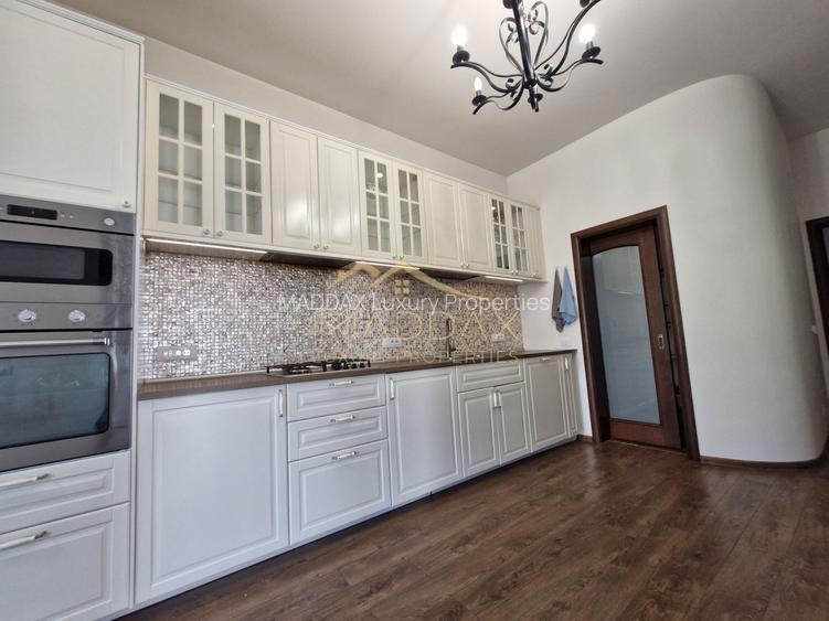 Vilă impresionantă *teren 1000mp // Erou Iancu Nicolae - 28