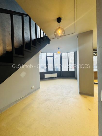 Spatiu comercial, stradal , de inchiriat in Bdul Decebal - 7