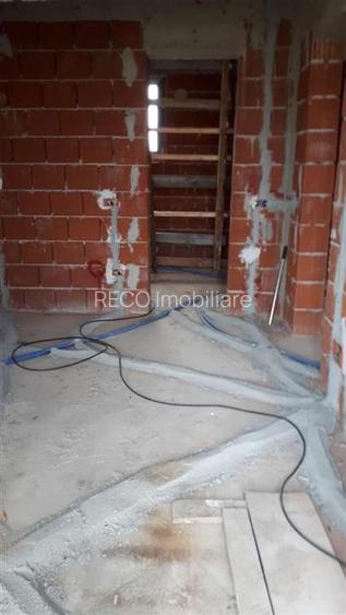 RECO Casa in Santandrei, locatie excelenta, aproape de centura noua - 5