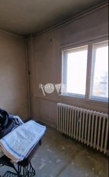 De vânzare: ap. 4 camere decomandat - necesită renovare - Tineretului - 2