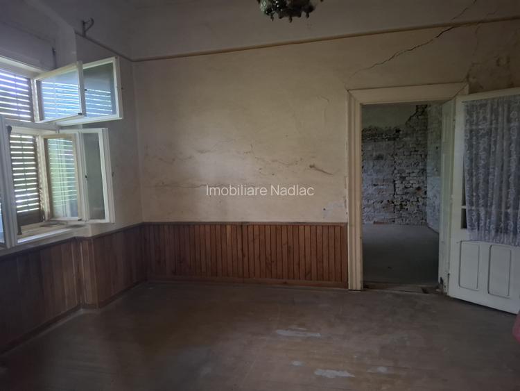 Casa din caramida pentru renovat  3 camere in Nadlac - 16