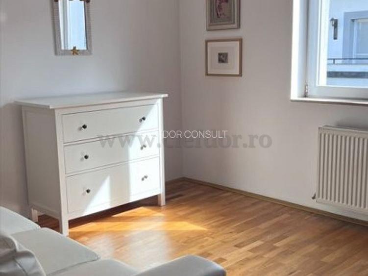 Vila in complex cu piscina, in apropiere de Iancu Nicolae - 10