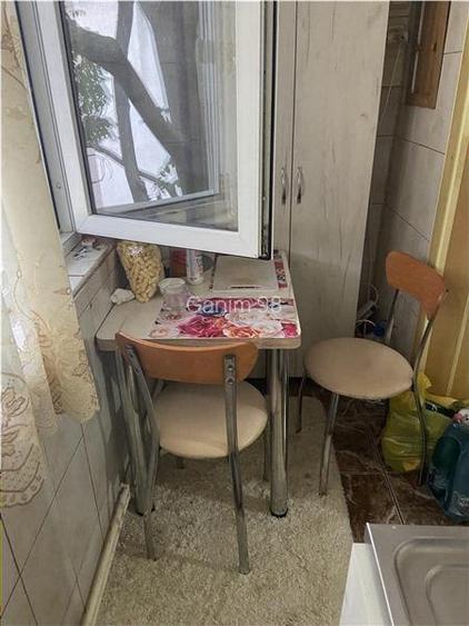 Apartament 3 camere , zona ultracentrala -Casa de Pensii Focsani, decomandat, im - 4