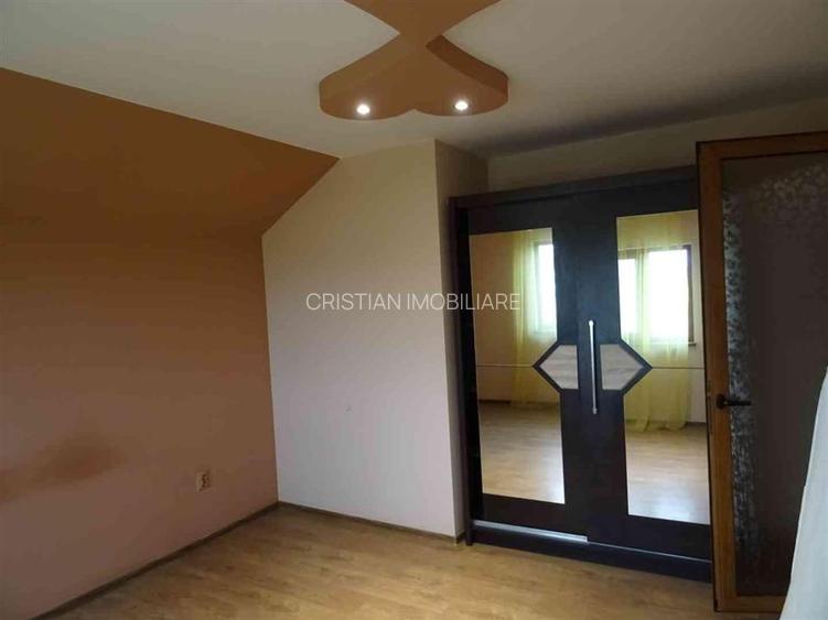 Vila P+1, constructie 2013, teren 700 mp, la 50Km de Braila - 14