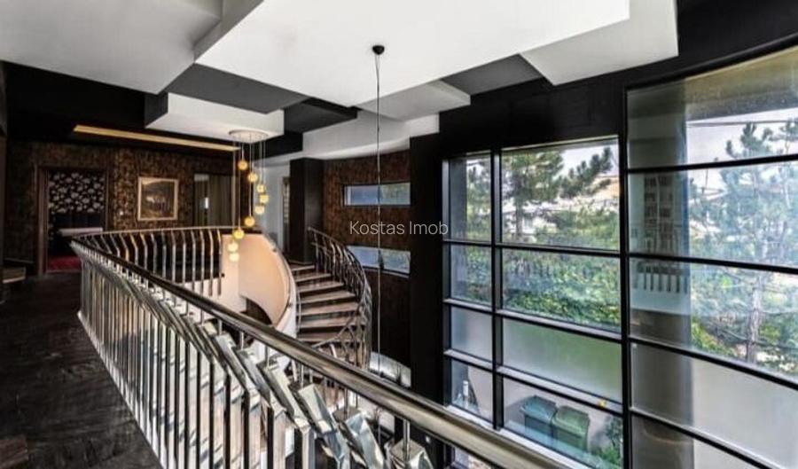 Vă prezentăm o proprietate cu adevărat remarcabilă - 12