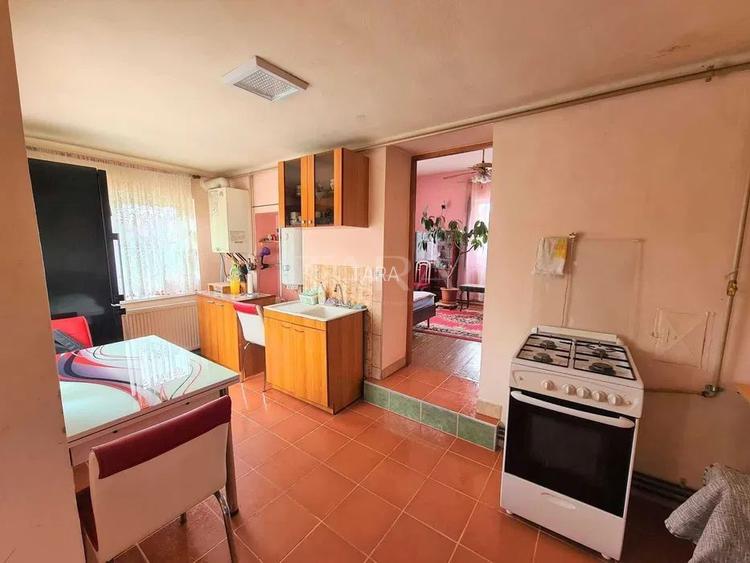 Casă cu teren generos 752 mp - ideală pentru locuință sau dezvoltare. - 3