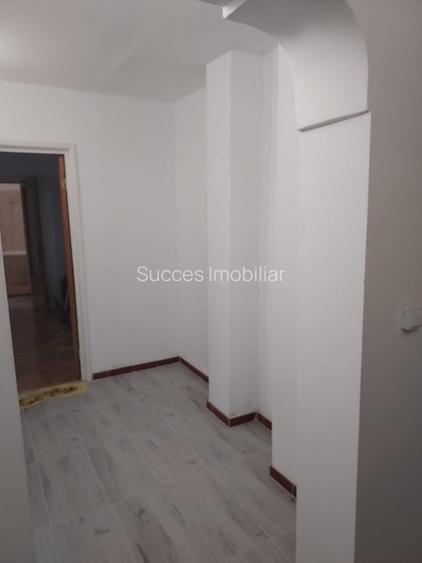 CALEA  MOSILOR-RESTAURANTUL BUREBISTA,3 CAM,ET1,RENOVAT  NOU,500 euro, - 12