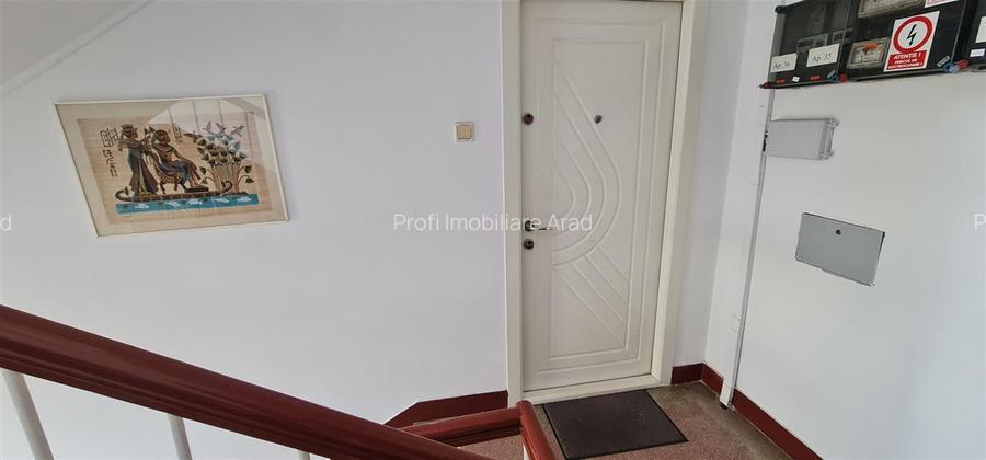 Ap. 2 camere, Bulevardul Revolutiei-Ziridava,  cu balcon mare - 5