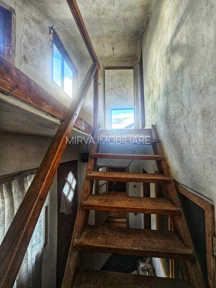 Exclusivitate! Casă cu teren generos în Sat Olteni, Com.Teișani - 42