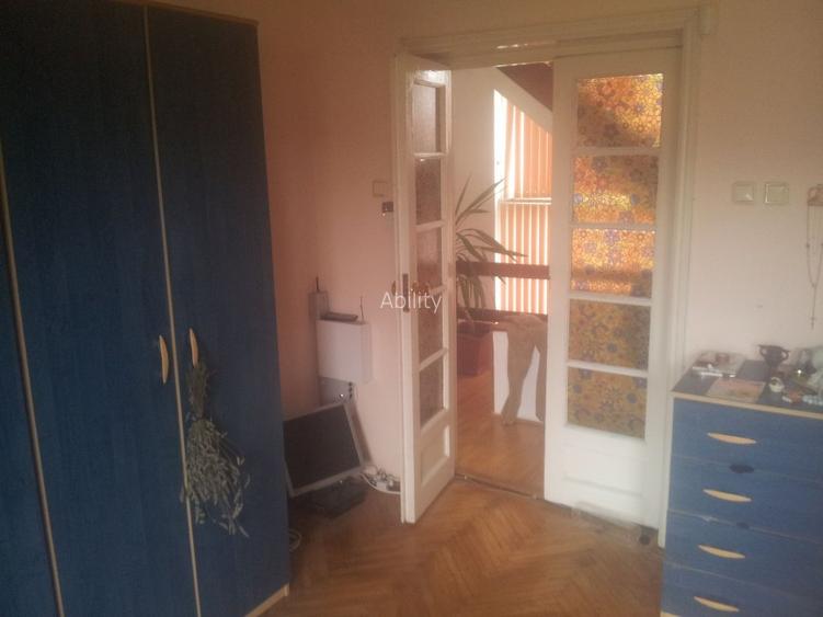 AGIGEA, vila frumoasa, curte deosebita, gaze la poarta, libera - 4