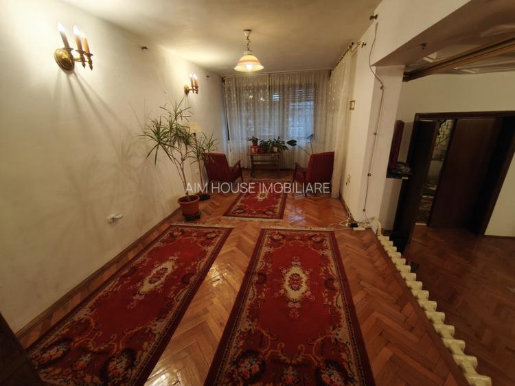 De închiriat: casă spațioasă cu terasă și garaj – Domenii - 7