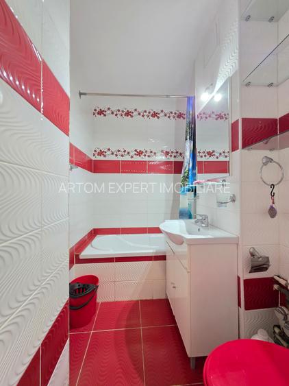 Theodor Pallady/Piata Trapezului,3 minute metrou - 12