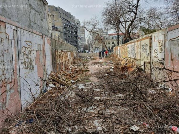 Piata Romana teren 334 mp ,liber utilitati , pt terasa sau showroom - 4