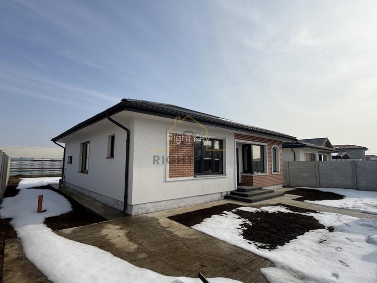 Casa pe parter, pod depozitare, 4 camere, teren 500mp! Comision 0%! - 2