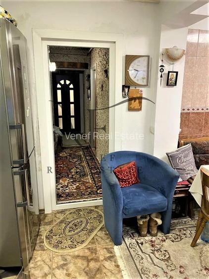 0 Comision 3 Camere 72 mp 2 balcoane 2 bai etaj 10 decomandat Doamna Ghica Ion B - 11