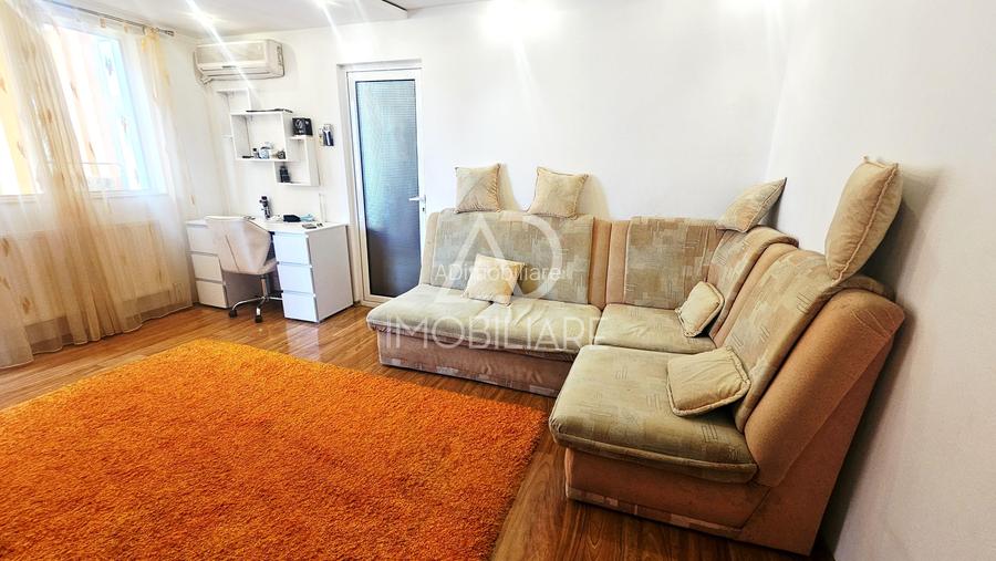 Apartament 2 camere transformat în 3 camere – Zona 9 Mai, Strada Olari - 3