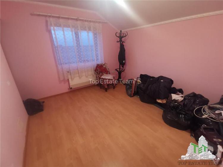 Vila 5 camere regie proprie cu gradina/garaj in Bacu (Joita) - 11