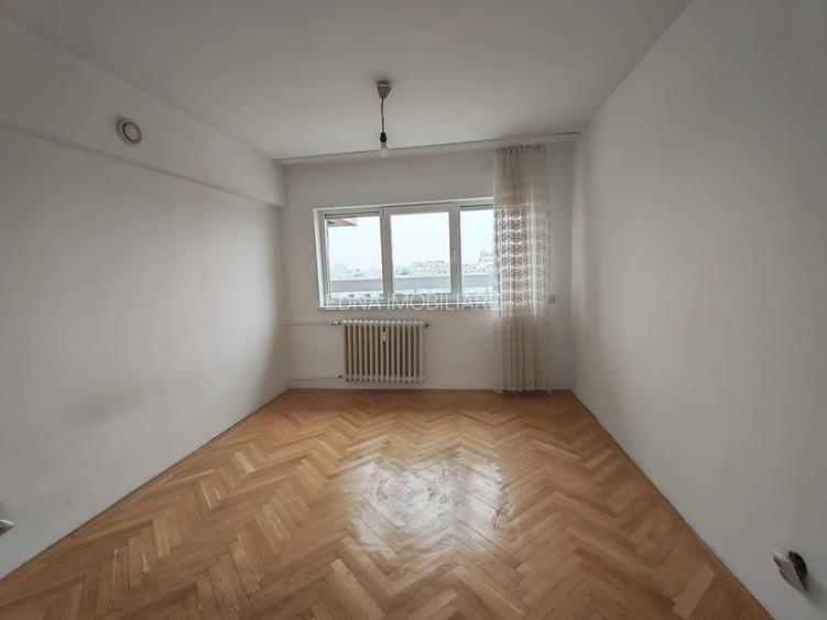 Universitate bloc nou 5 camere cu vedere superba - 4