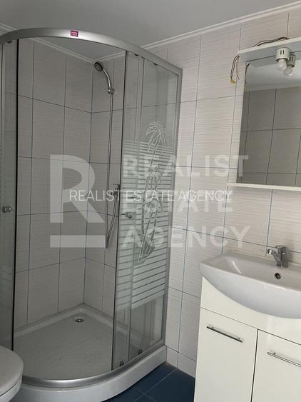 Vânzare, clădire impresionantă, 11 camere, 9 dormitoare, Păcurari - 15