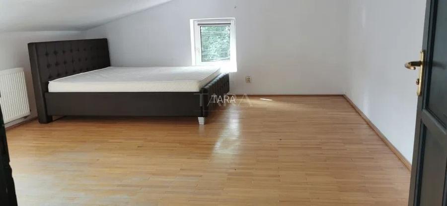 Casă / Vilă cu 4 camere de vânzare în zona Centru - 6