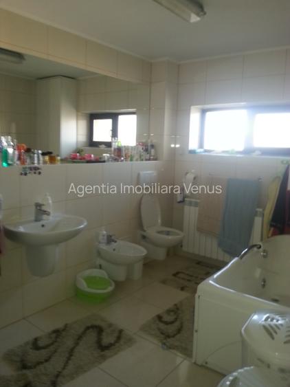 Cladire cu suprafata de 800mp in oras - 9