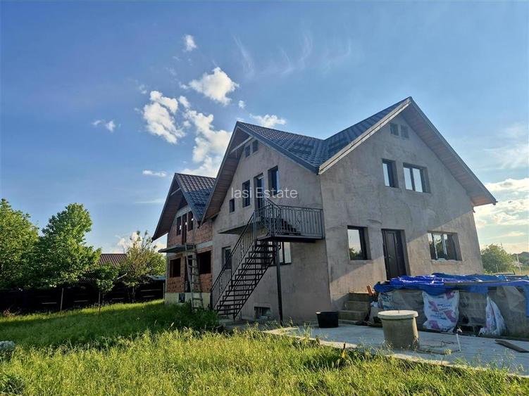 Casa de vanzare cu priveliste frumoasa - 2