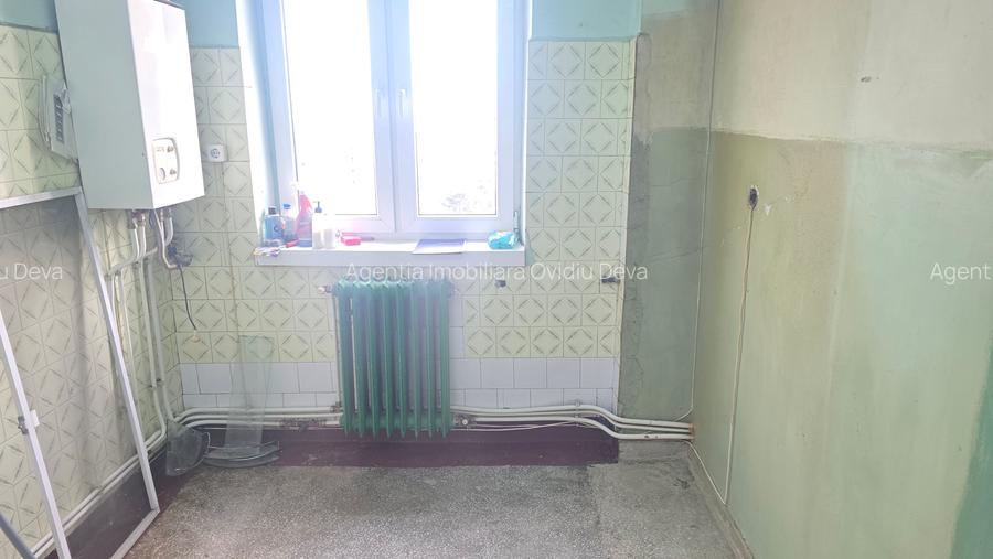 Vand apartament 2 camere in Deva, zona Piata, ITM, Directia Silvica, decomandat, - 4