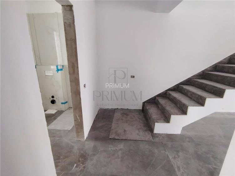 Comision 0 % - Duplex despartit prin camera tehnica - balcon mare - teren 370 mp - 8