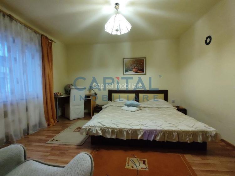 Casa cu mansarda, 7 camere, anexe, Sanmartin - 12