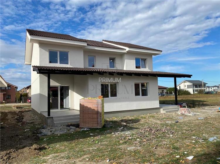 Cartier EUROPA - dormitor la parter - personalizare interioara - toate utilitati - 5