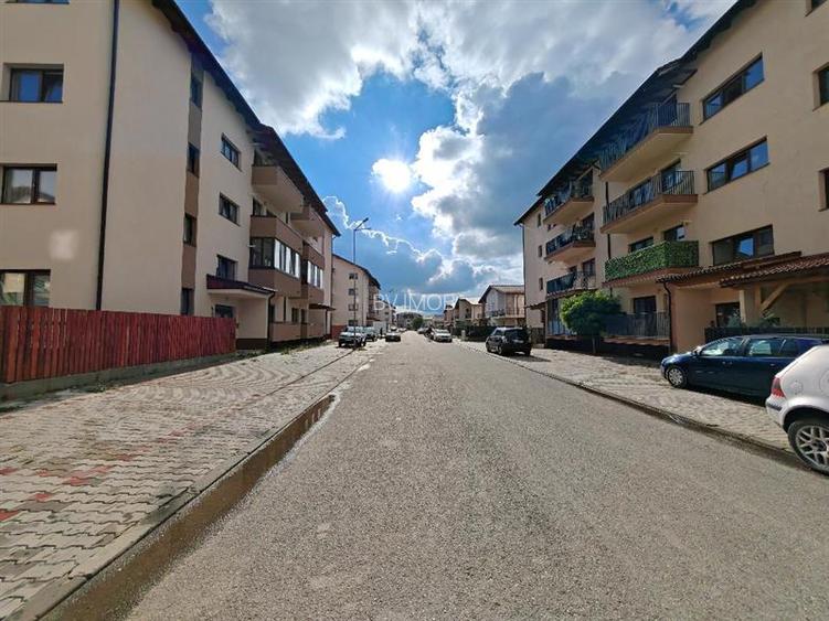 Inchiriem Garsoniera, Moderna, Decomandata, Sanpetru - 17