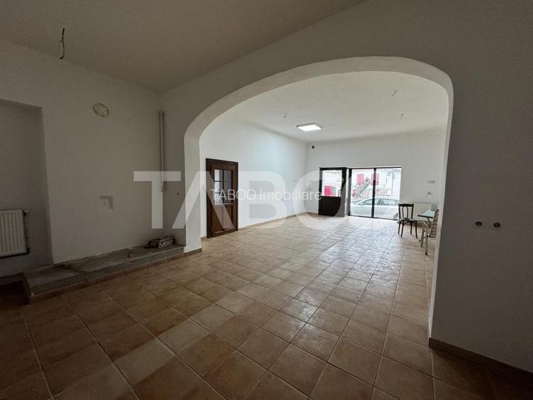 Spatiu comercial de inchiriat in centrul Cristianului cu vad bun - 8