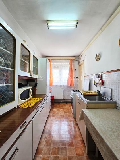 Apartament 3 camere decomandat, centrala - Poetului - 4