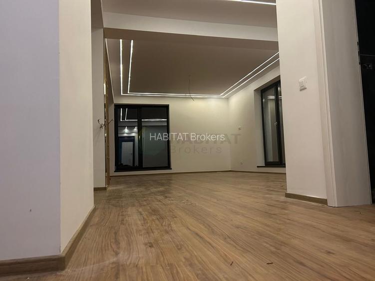 Casă modernă de vânzare / Strada Alexandru Ioan Cuza - 8