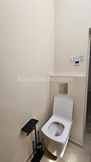 Corp de casă cu 2 imobile independente, curte și pod – Str. Mihai Viteazul - 11