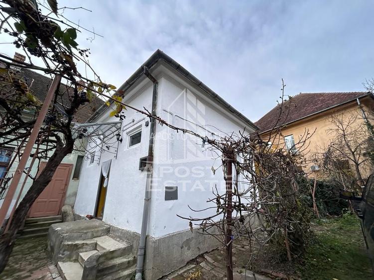 Apartament cu 3 camere la casa in zona Complexului Studentesc - 12