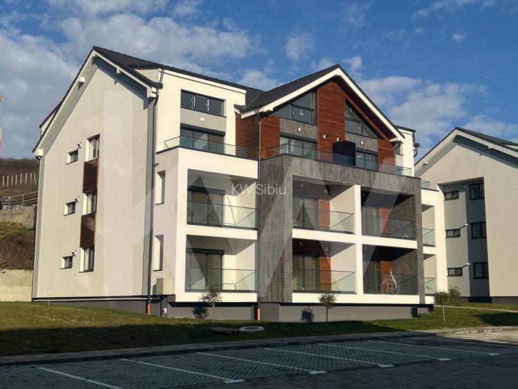 Apart. cu 2 cam. pe două nivele, cu logie. Vilă design modern în Cristian-Sibiu - 24