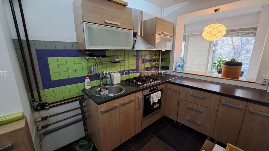 Apartament 3 camere, renovat, poziție retrasă (nu la bulevard) – Metrou 500 m - 33