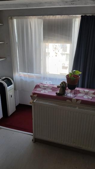 De vanzare garsoniera conf 1 - 10