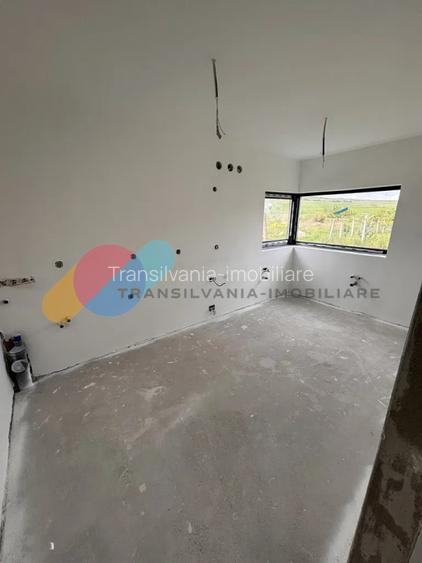 Casă individuală P+1+M cu 5 dormitoare – zona liniștită, Chinteni - 6