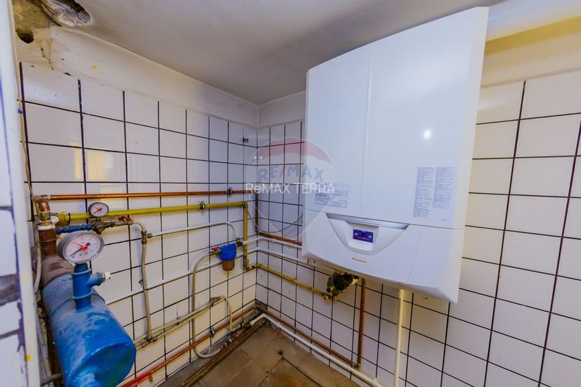 Vilă cu 5 camere de închiriat - 11