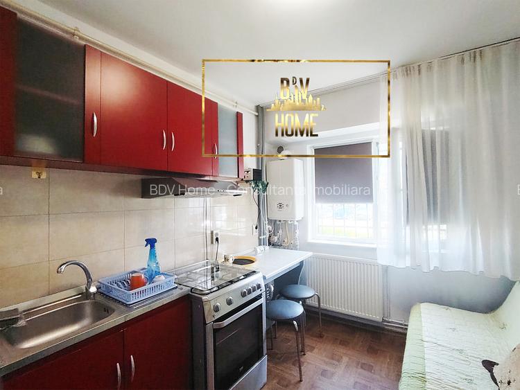 Garsoniera spatioasa, decomandata, Dezrobirii - 5