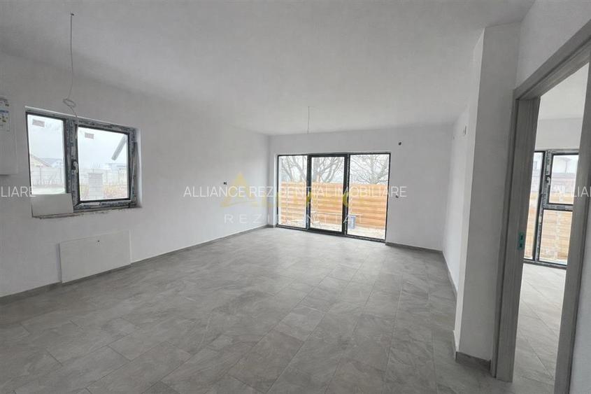 Casa 3 camere- strada asfaltata- 67 mp utili - 4