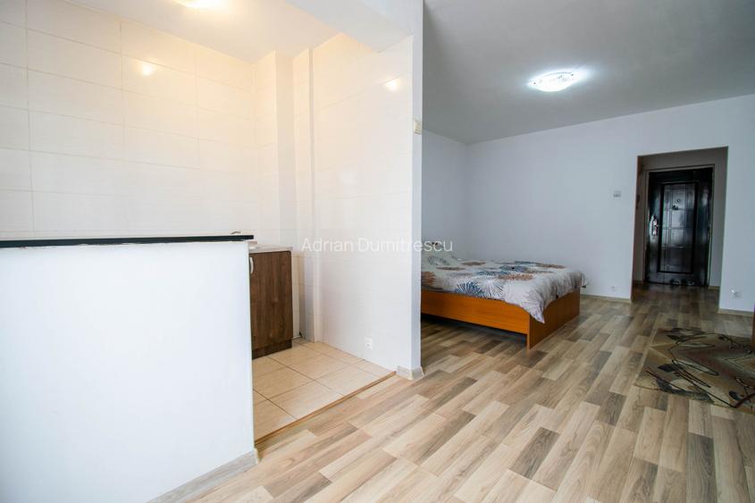 Auchan-Vitan Garsoniera 30 mp,mobilata,etaj 8/10 - 9