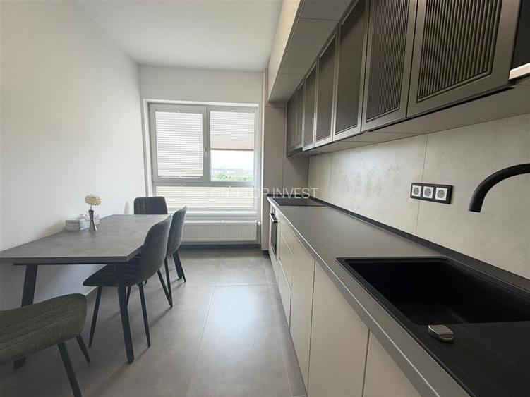 Apartament 3 camere 2 bai balcon parcare zona Calea Surii Mici - 15