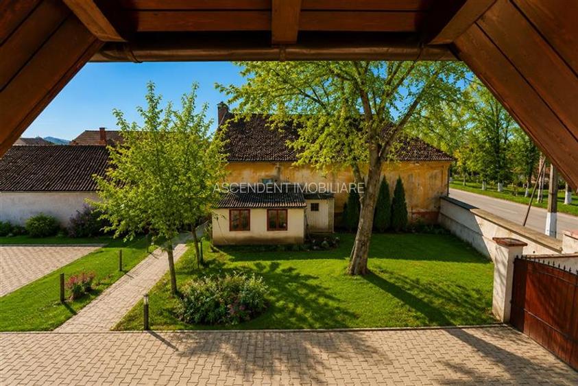 Sediu firma/ rezidential, pe domeniu de 2.240 mp teren,Central, Halchiu, Brasov - 23