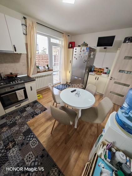 Vila Individuala 4 camere, anexa + curte libera 200mp Otopeni - 9