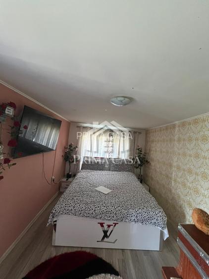 Casa si teren in comuna Mihailesti SC=100mp teren=820mp Pret: 28.000 neg. - 8