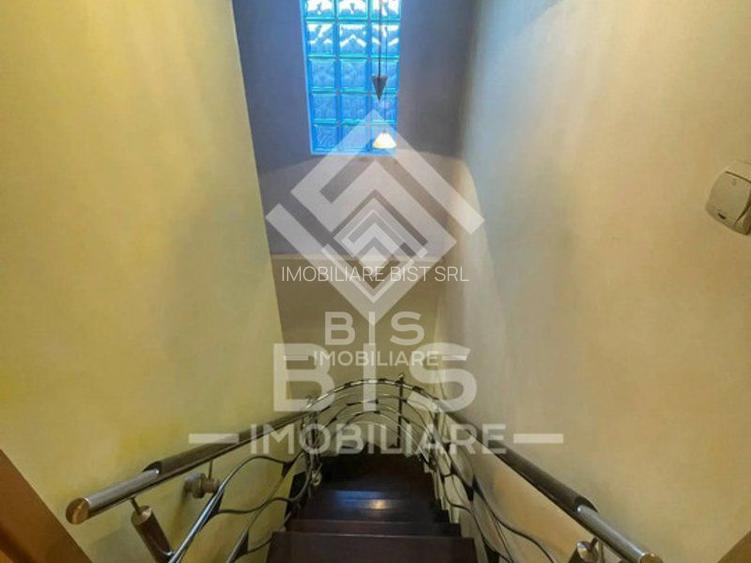 Apartament 4 camere scara interioara - 11